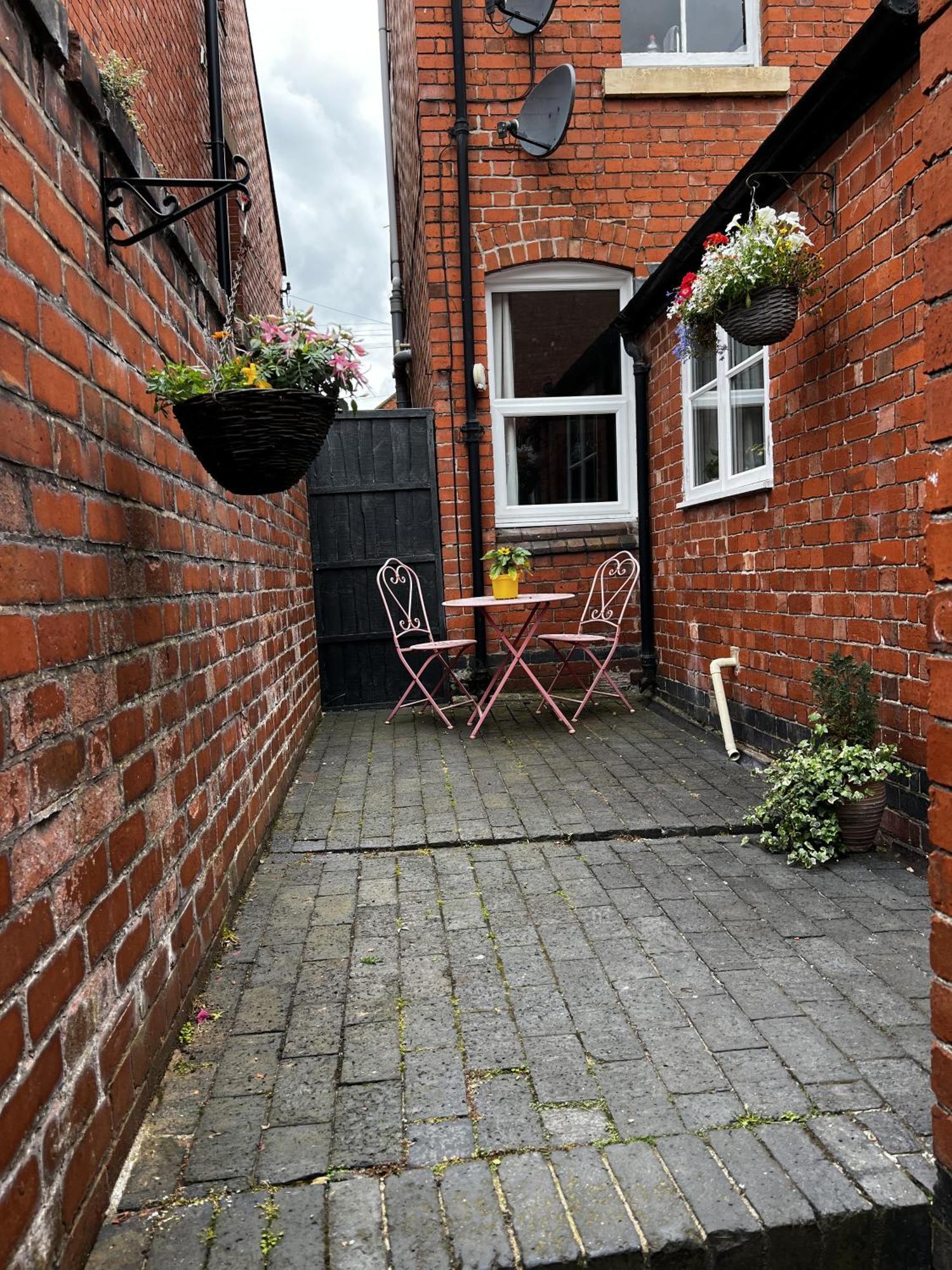 Cartref - Fully Equipped And Stunning Town Flat Appartement Shrewsbury Buitenkant foto